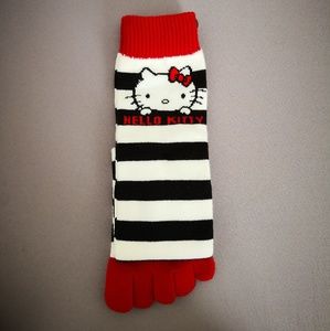 🆕 ✨ Hello Kitty toe socks